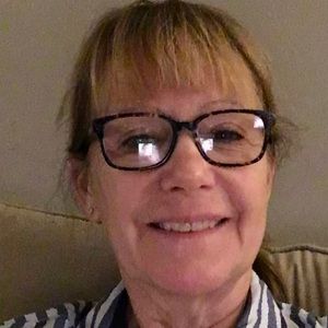 Meet your Posher, Roxanna